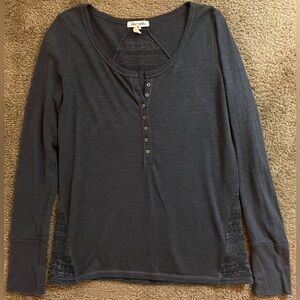 Aeropostale Navy Knit Tee